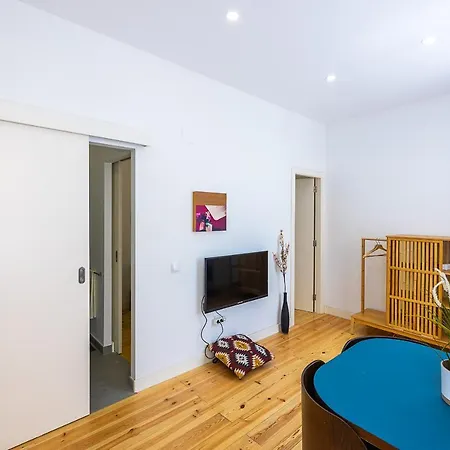 Castelo 12 - Apartments & Suites * Lisboa