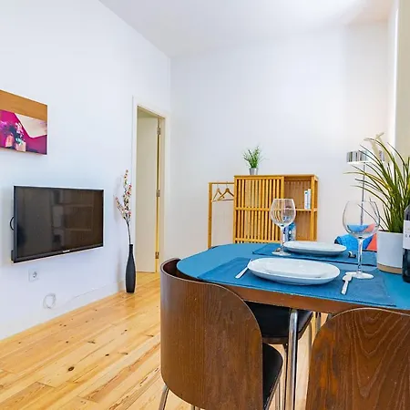 Castelo 12 - Apartments & Suites Lissabon